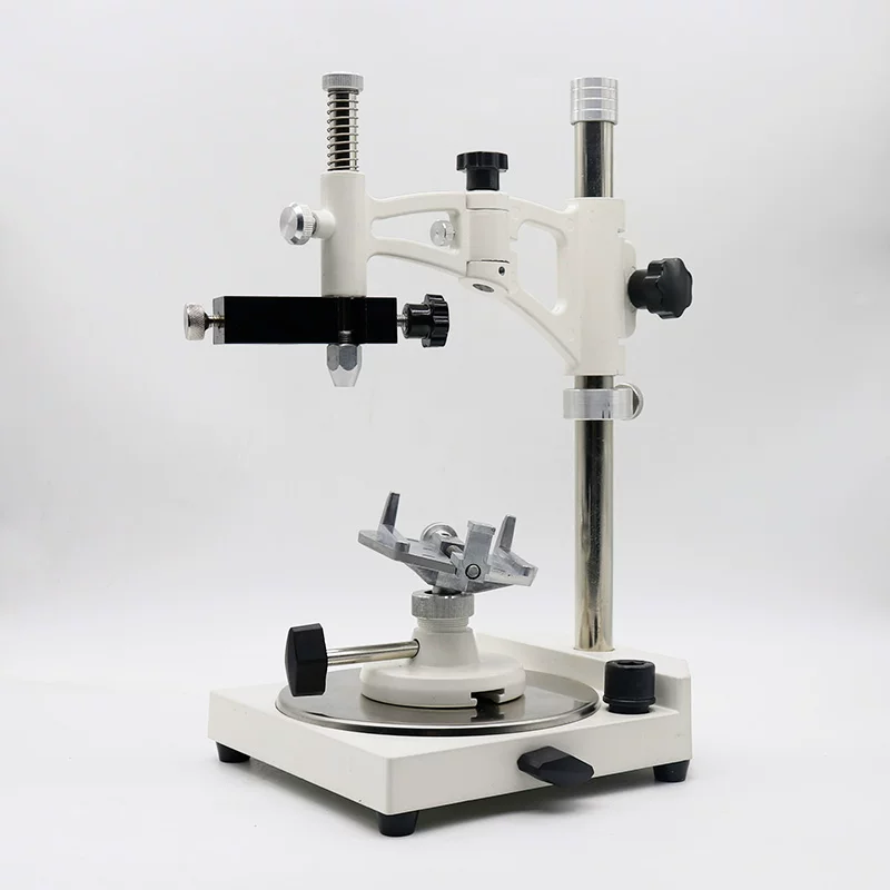 Medical Laboratory Technician - Kwadratowy model dentystyczny, stolik do obserwacji